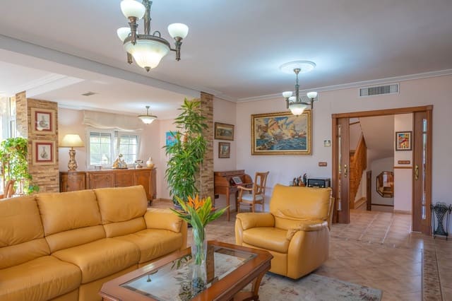 Pareado en El Campello en venta con garaje - 590.000 € (Ref: 9483427)