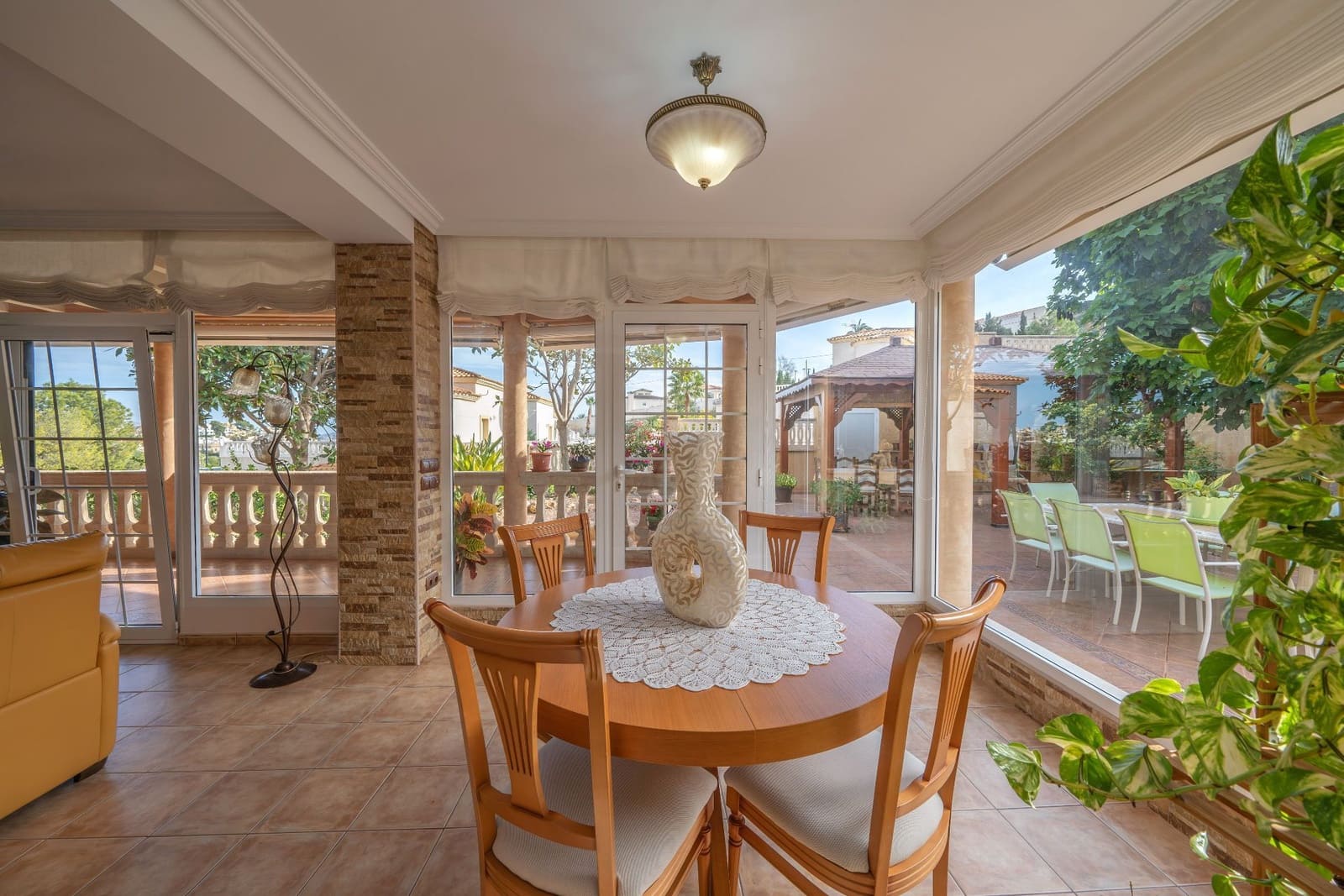 Pareado en El Campello en venta con garaje - 590.000 € (Ref: 9483427)