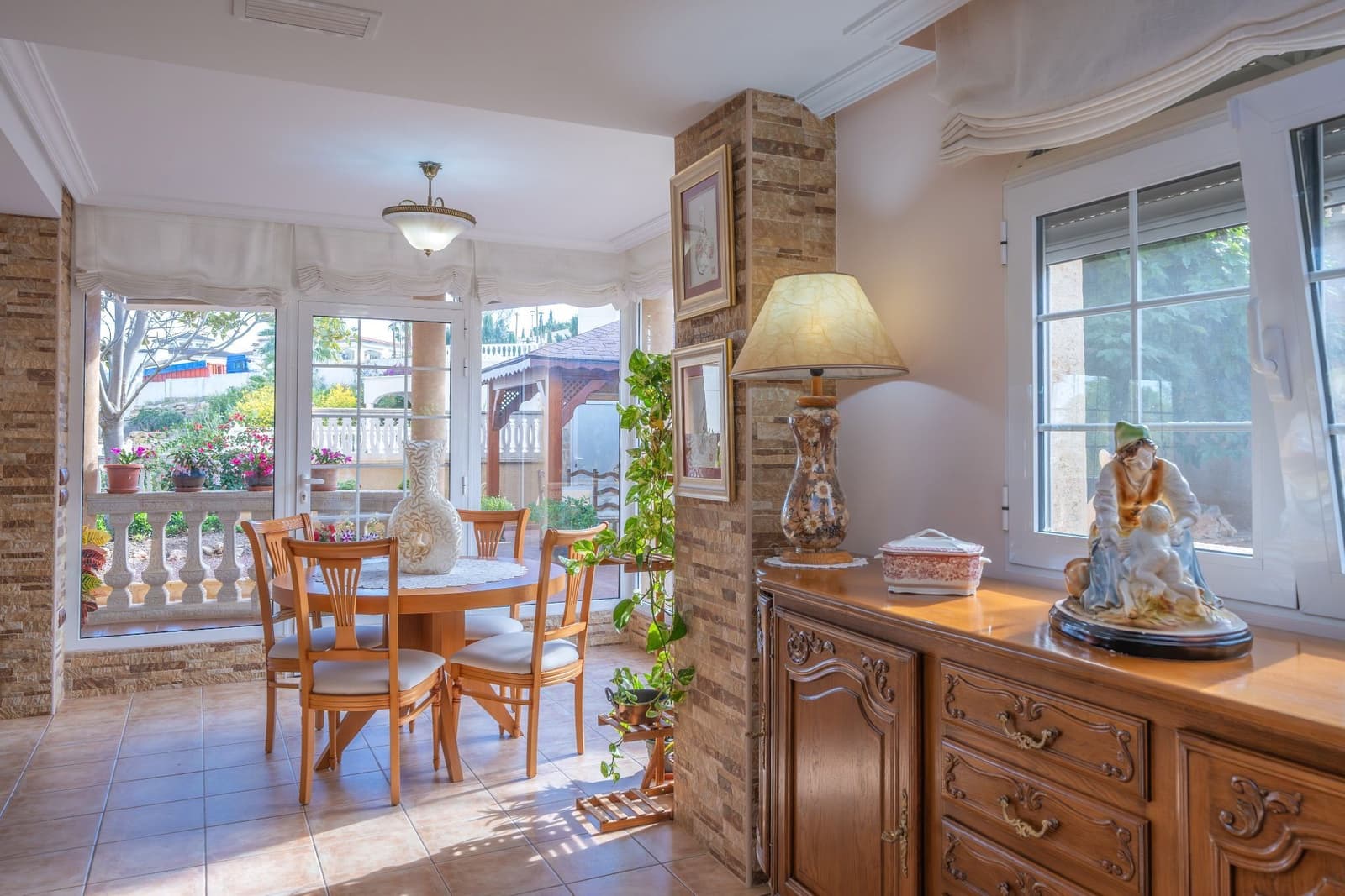 Pareado en El Campello en venta con garaje - 590.000 € (Ref: 9483427)