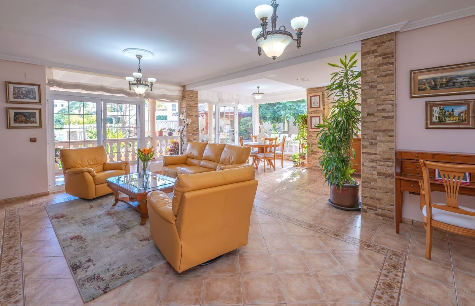 Pareado en El Campello en venta con garaje - 590.000 € (Ref: 9483427)