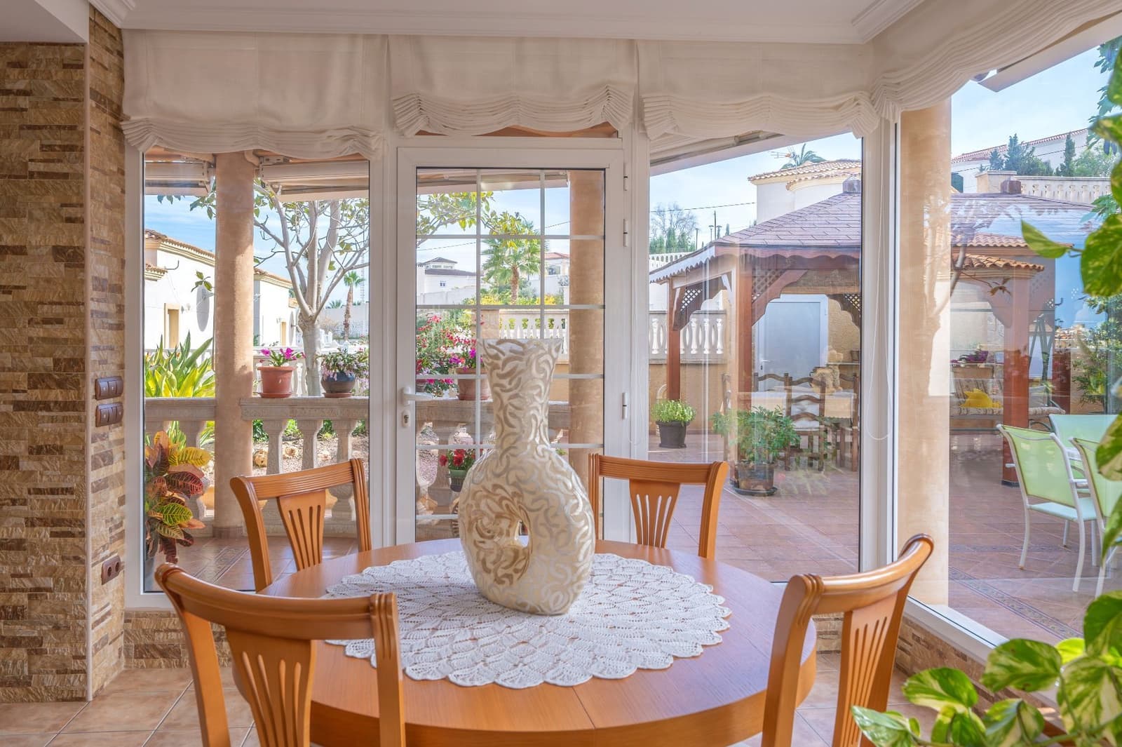 Pareado en El Campello en venta con garaje - 590.000 € (Ref: 9483427)