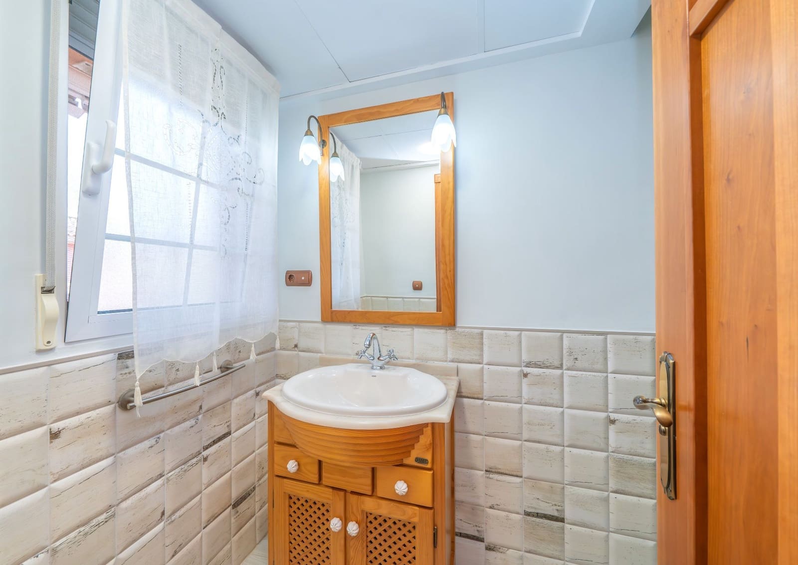 Pareado en El Campello en venta con garaje - 590.000 € (Ref: 9483427)