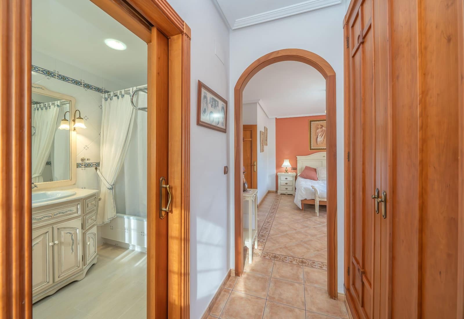 Pareado en El Campello en venta con garaje - 590.000 € (Ref: 9483427)