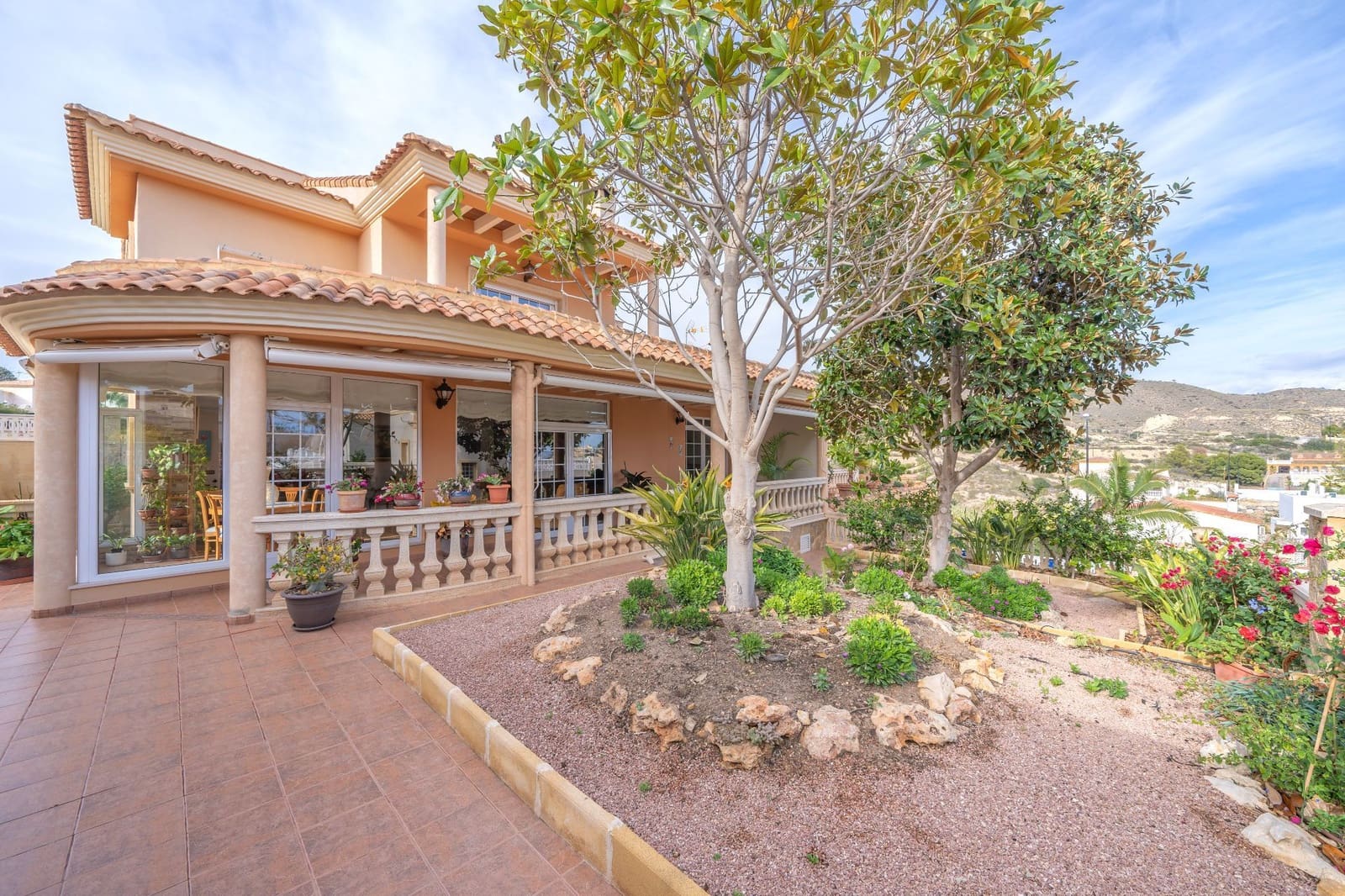 Pareado en El Campello en venta con garaje - 590.000 € (Ref: 9483427)