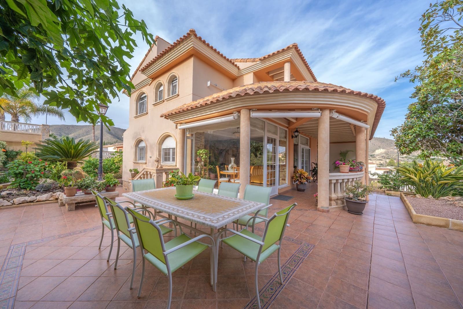 Pareado en El Campello en venta con garaje - 590.000 € (Ref: 9483427)