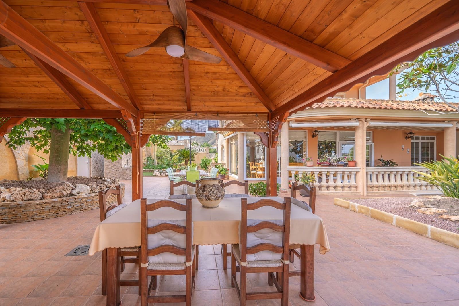 Pareado en El Campello en venta con garaje - 590.000 € (Ref: 9483427)