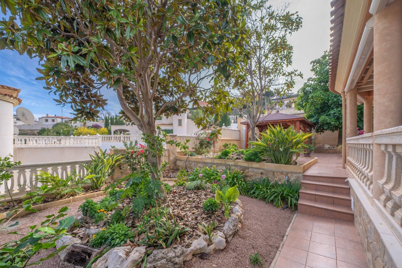 Pareado en El Campello en venta con garaje - 590.000 € (Ref: 9483427)