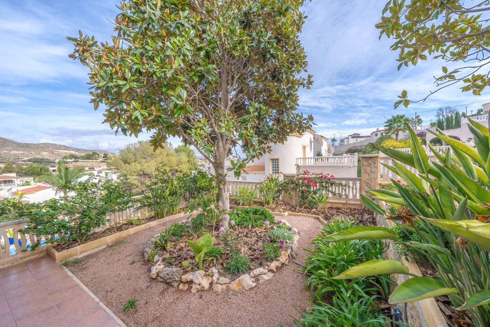 Pareado en El Campello en venta con garaje - 590.000 € (Ref: 9483427)