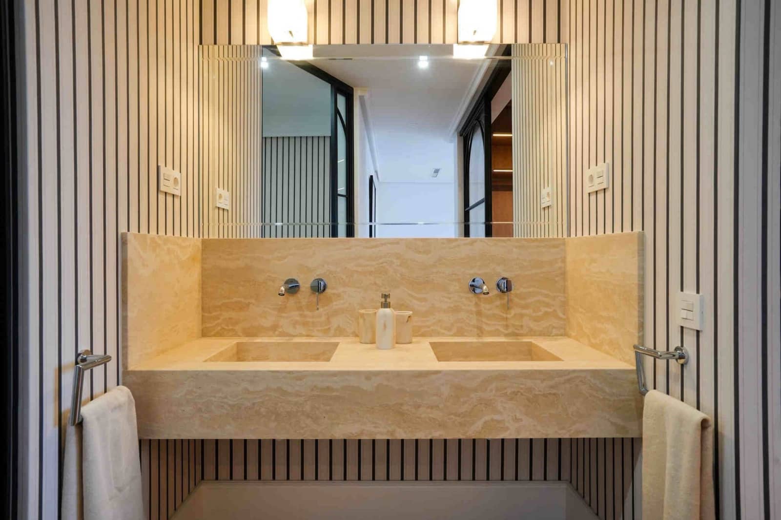 3 slaapkamer Flat te koop in Madrid stad - € 4.500.000 (Ref: 9494285)