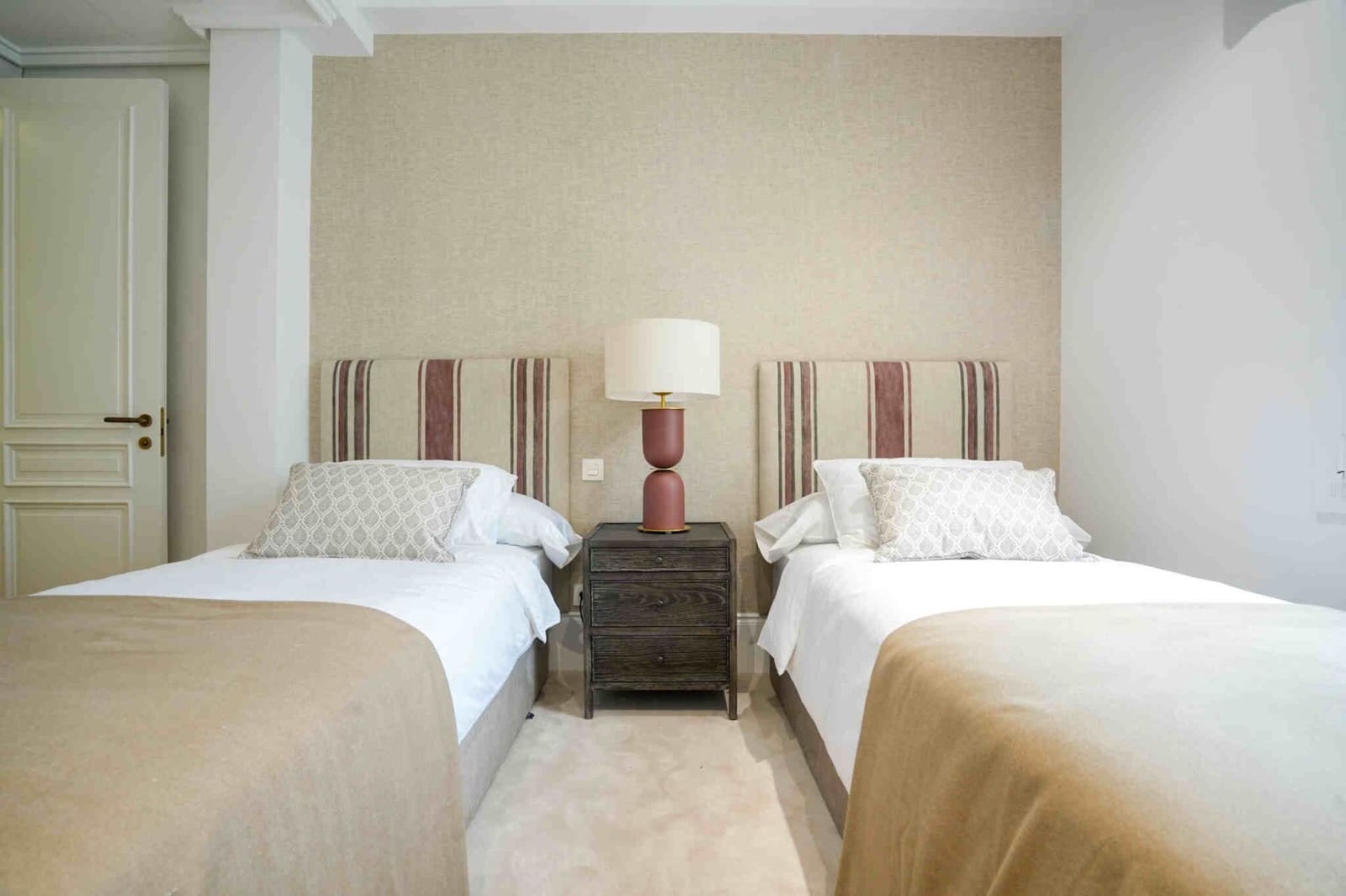 3 slaapkamer Flat te koop in Madrid stad - € 4.500.000 (Ref: 9494285)