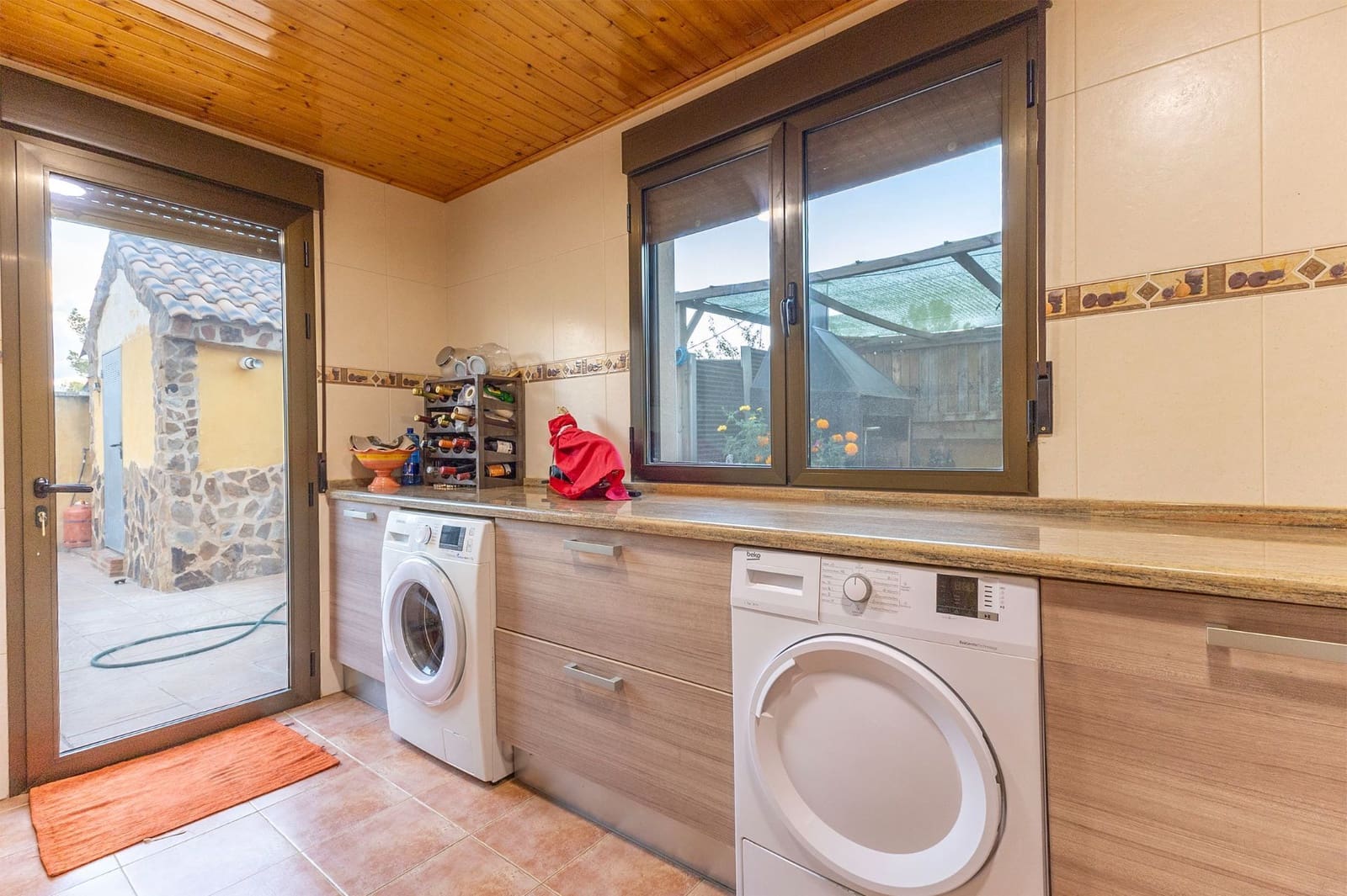 4 soveværelse Villa til salg i Alicante by med swimmingpool garage - € 473.900 (Ref: 9501847)