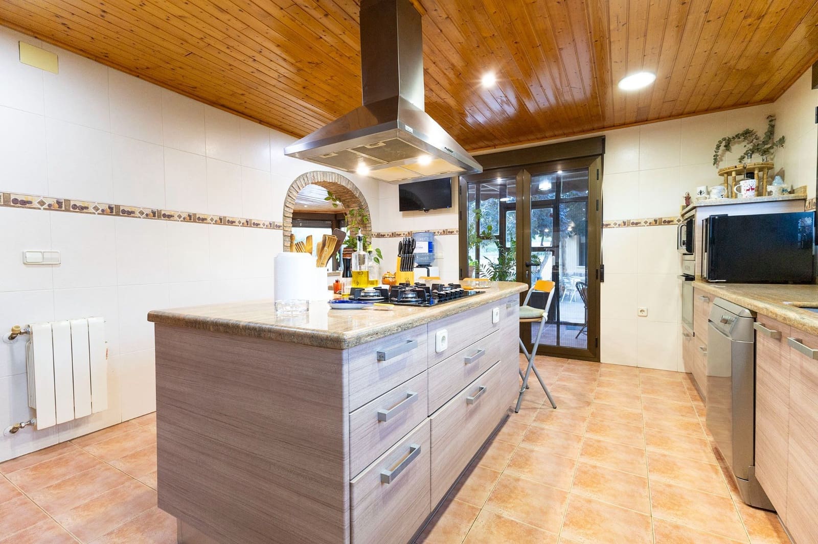 4 soveværelse Villa til salg i Alicante by med swimmingpool garage - € 473.900 (Ref: 9501847)