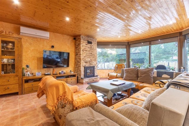 4 soveværelse Villa til salg i Alicante by med swimmingpool garage - € 473.900 (Ref: 9501847)