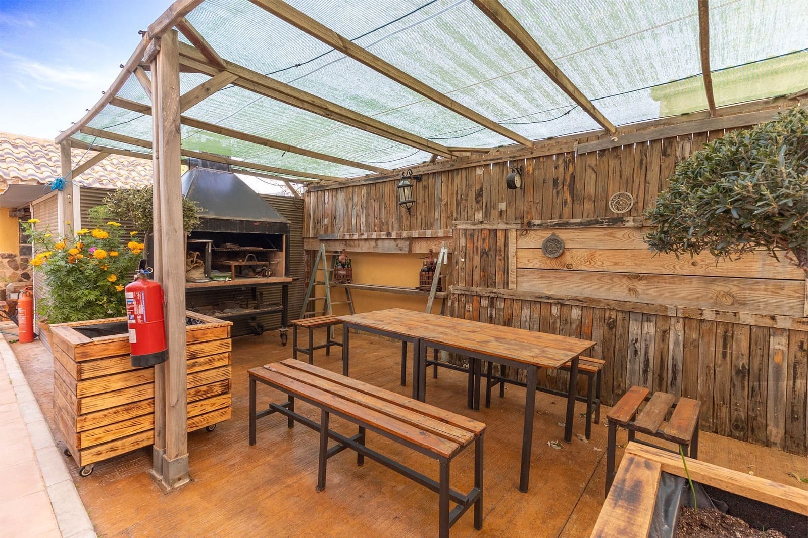 4 soveværelse Villa til salg i Alicante by med swimmingpool garage - € 473.900 (Ref: 9501847)