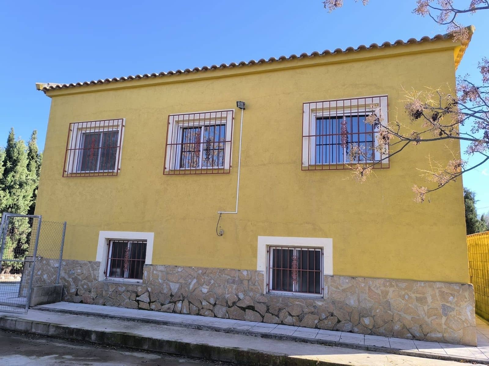 3 bedroom Finca/Country House for sale in Pliego - € 205,500 (Ref: 9501848)