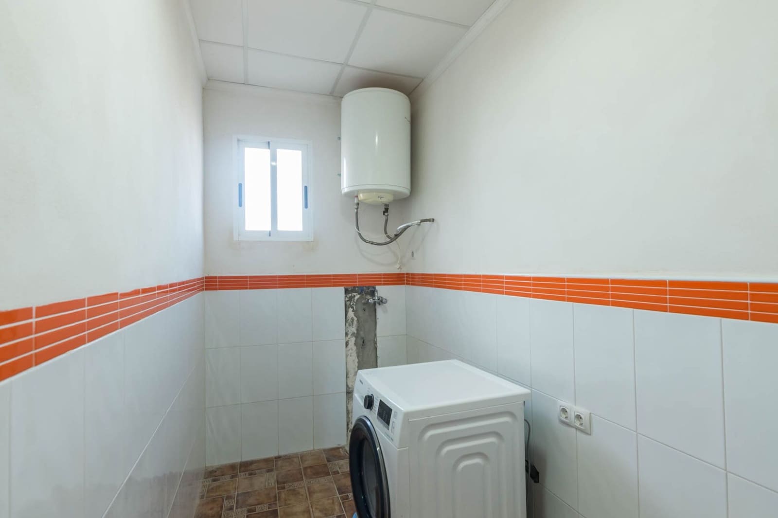 Chalet de 3 habitaciones en Pliego en venta - 315.000 € (Ref: 9501849)