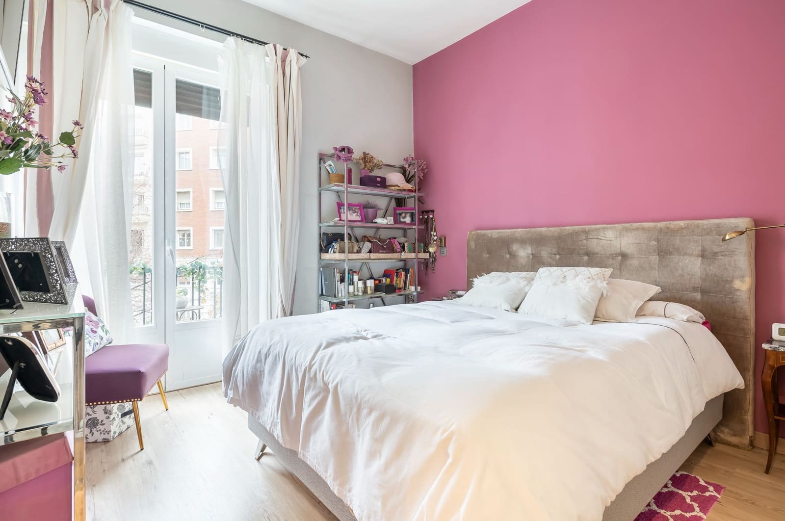 4 bedroom Apartment for sale in Madrid city with garage - € 1,290,000 (Ref: 9503856)