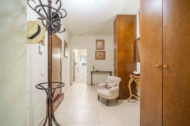 4 soveværelse Lejlighed til salg i Málaga by - € 900.000 (Ref: 9503857)