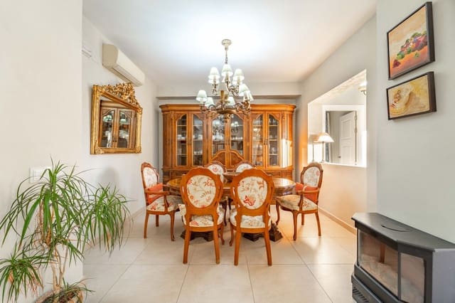 4 soveværelse Lejlighed til salg i Málaga by - € 900.000 (Ref: 9503857)