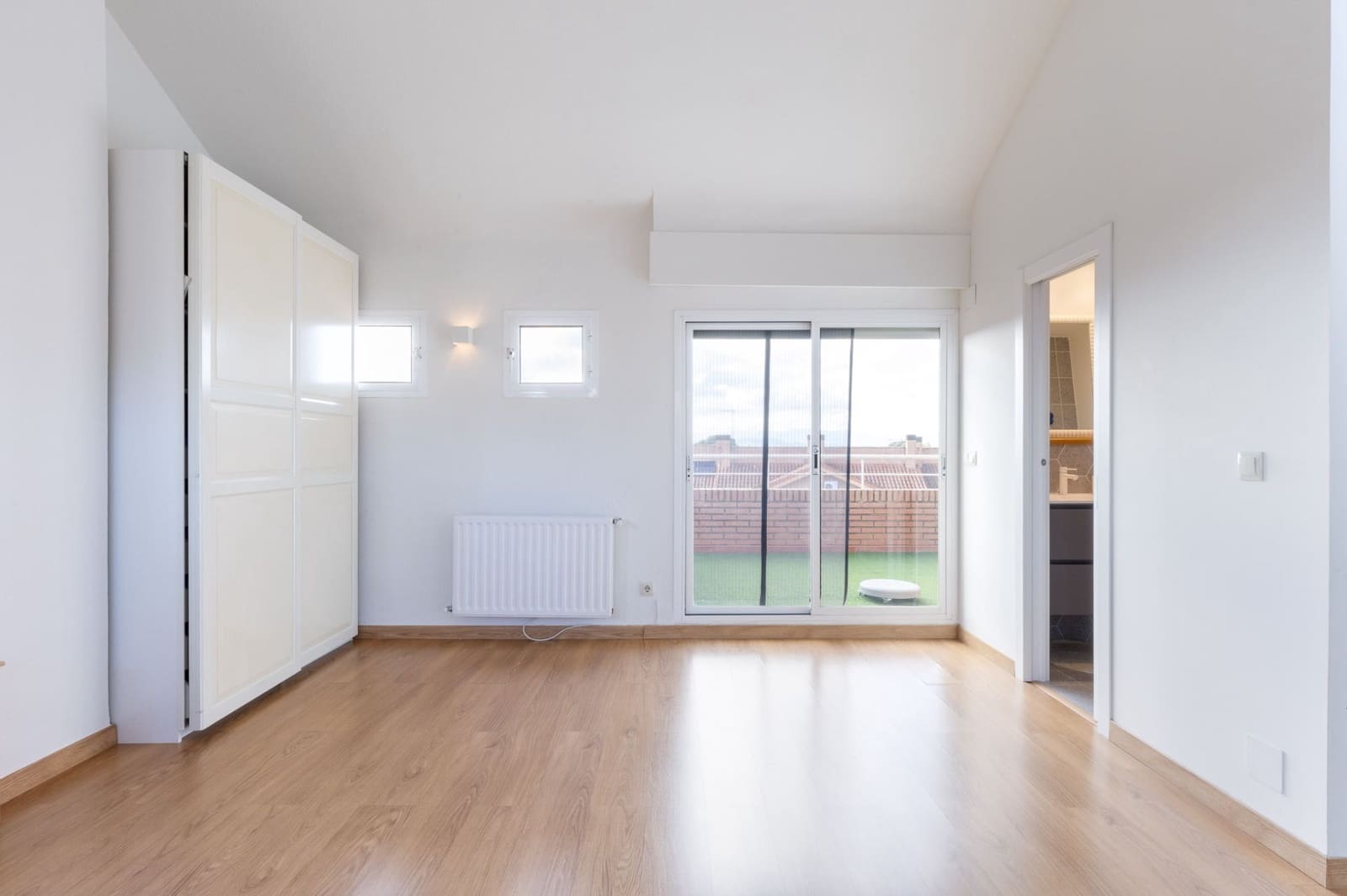 Pareado de 4 habitaciones en Bétera en venta con piscina garaje - 620.000 € (Ref: 9503858)