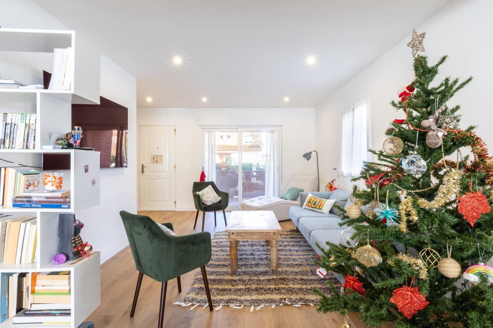 Pareado de 4 habitaciones en Bétera en venta con piscina garaje - 620.000 € (Ref: 9503858)