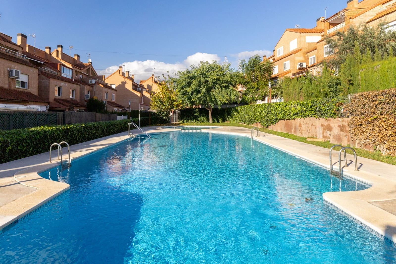 Pareado de 4 habitaciones en Bétera en venta con piscina garaje - 620.000 € (Ref: 9503858)