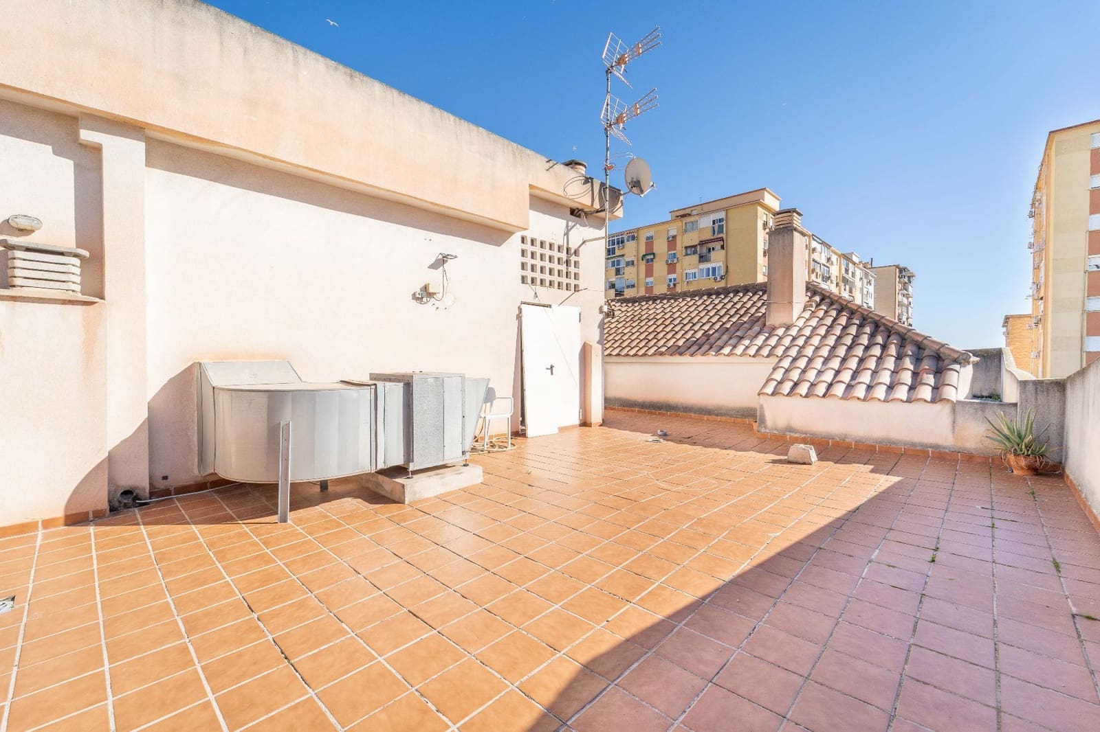 3 soveværelse Penthouse til salg i Malaga by med garage - € 425.000 (Ref: 9512047)
