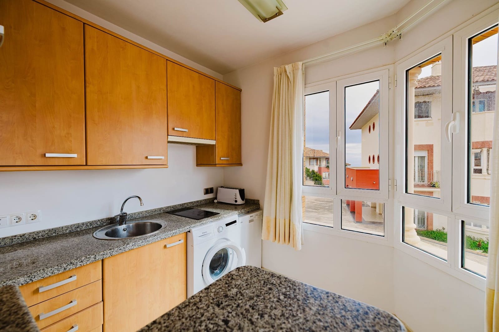 2 bedroom Apartment for sale in Benalmadena with pool garage - € 323,000 (Ref: 9512048)