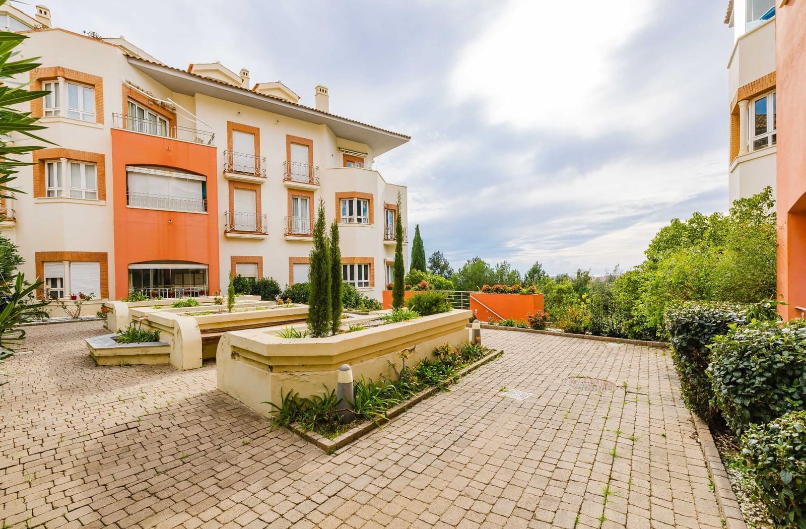 2 bedroom Apartment for sale in Benalmadena with pool garage - € 323,000 (Ref: 9512048)