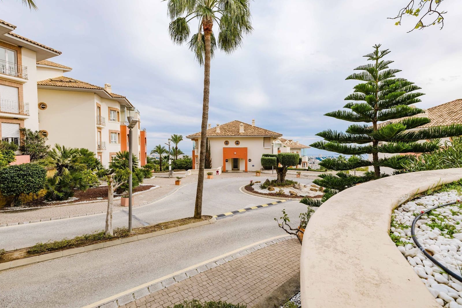 2 bedroom Apartment for sale in Benalmadena with pool garage - € 323,000 (Ref: 9512048)