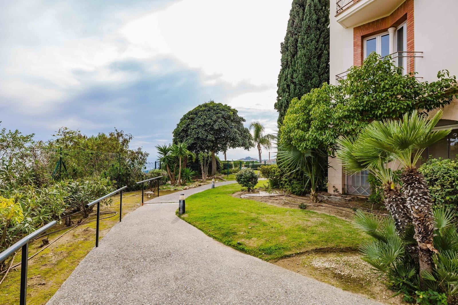 2 bedroom Apartment for sale in Benalmadena with pool garage - € 323,000 (Ref: 9512048)