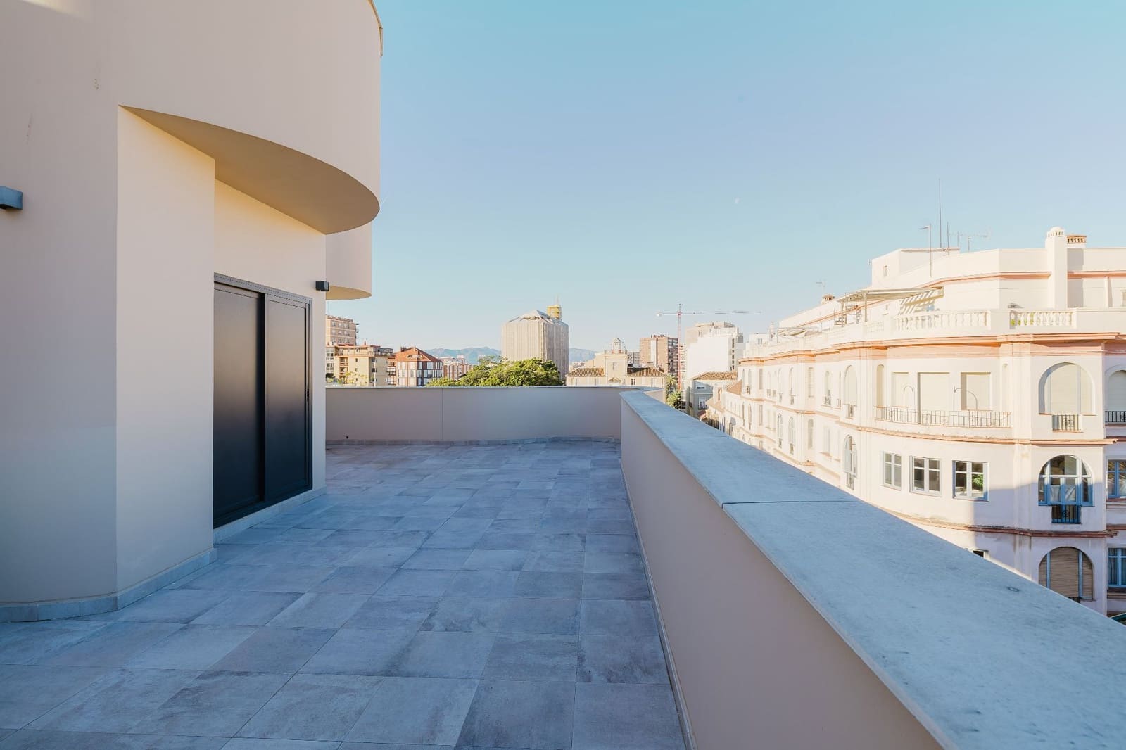 Ático de 2 habitaciones en Málaga ciudad en venta - 1.395.000 € (Ref: 9512051)