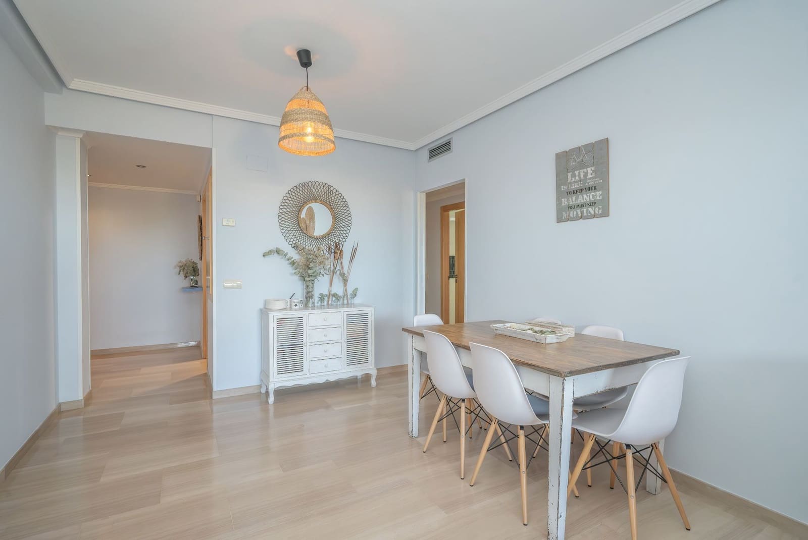 2 bedroom Apartment for sale in Valencia city with pool garage - € 400,000 (Ref: 9512052)