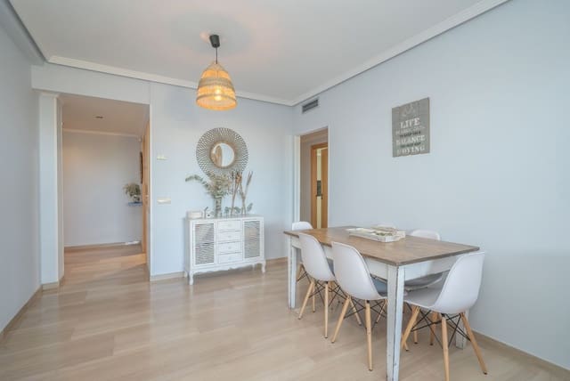 2 bedroom Apartment for sale in Valencia city with pool garage - € 400,000 (Ref: 9512052)