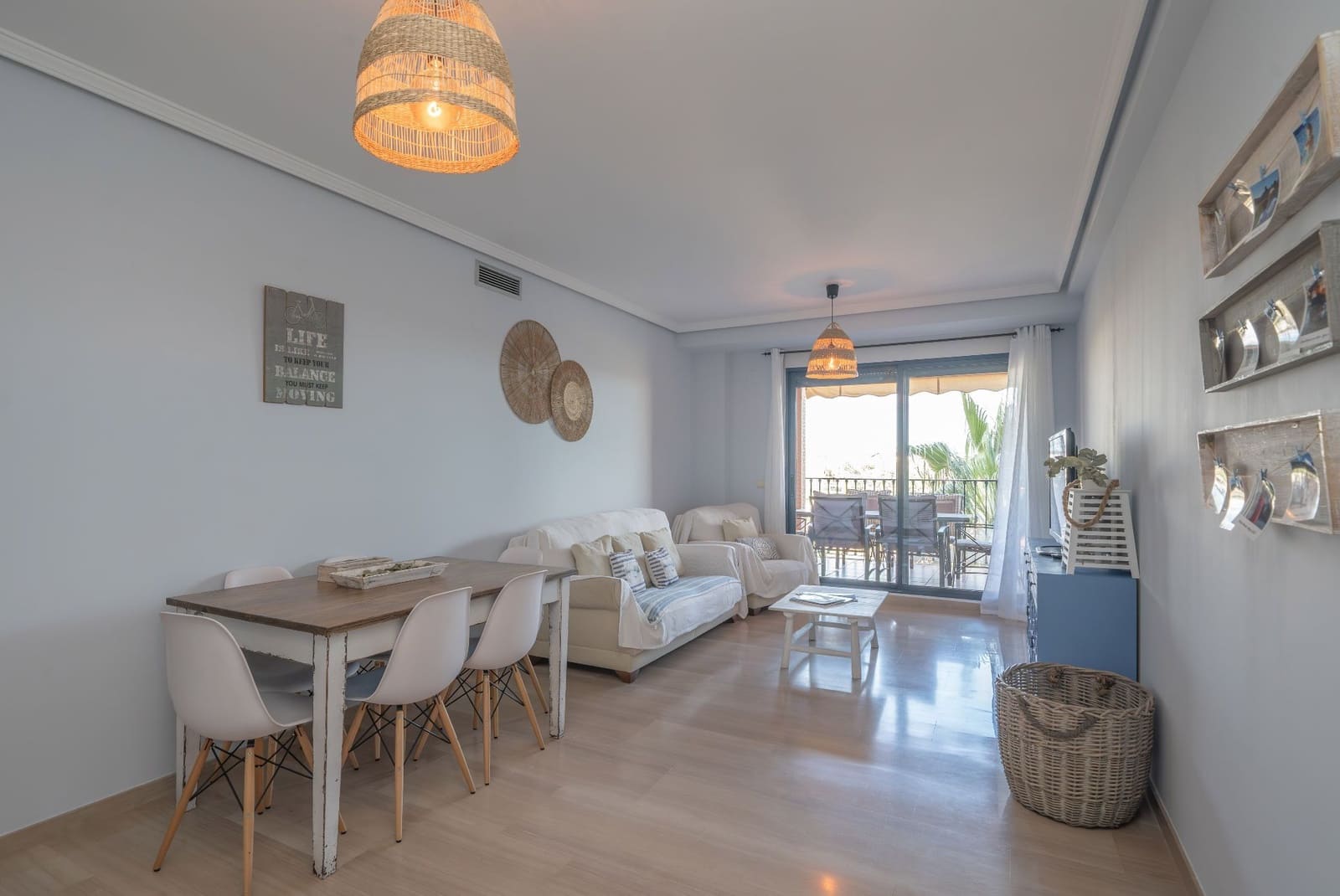 2 bedroom Apartment for sale in Valencia city with pool garage - € 400,000 (Ref: 9512052)