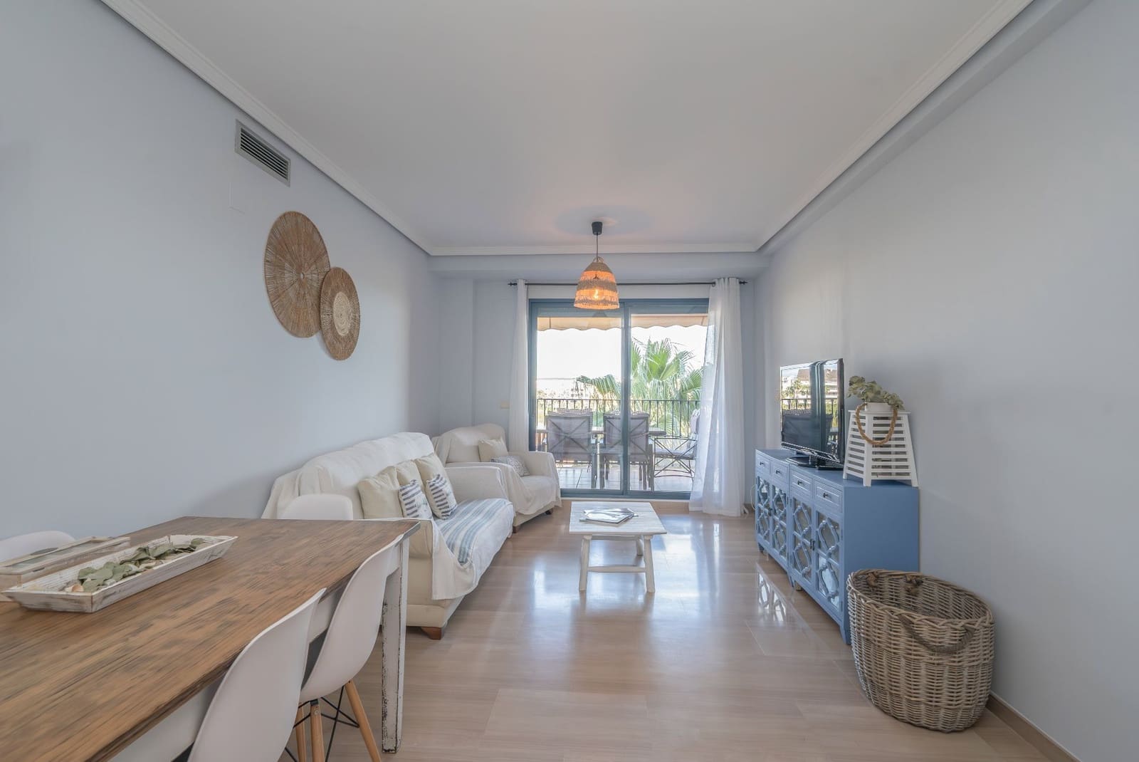 2 bedroom Apartment for sale in Valencia city with pool garage - € 400,000 (Ref: 9512052)