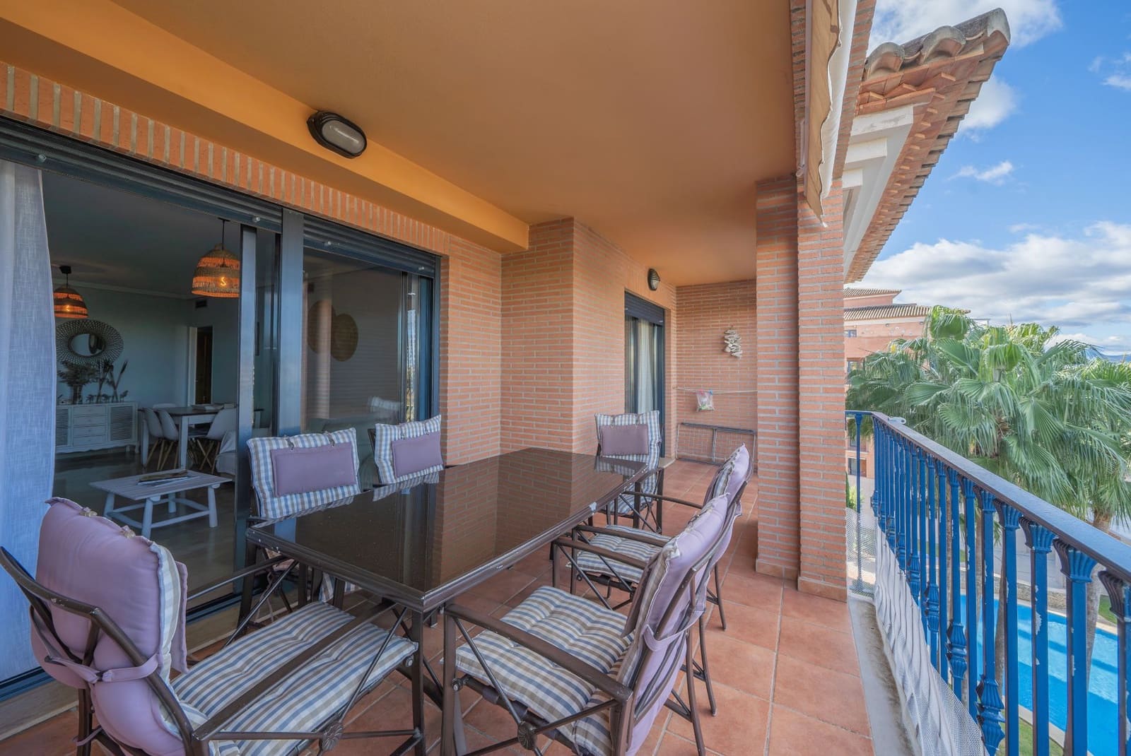 2 bedroom Apartment for sale in Valencia city with pool garage - € 400,000 (Ref: 9512052)