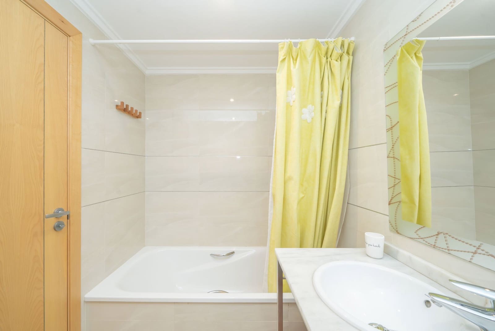 2 bedroom Apartment for sale in Valencia city with pool garage - € 400,000 (Ref: 9512052)