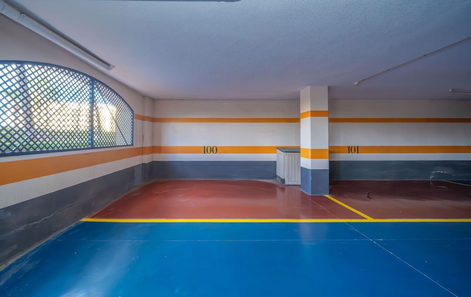 2 bedroom Apartment for sale in Valencia city with pool garage - € 400,000 (Ref: 9512052)