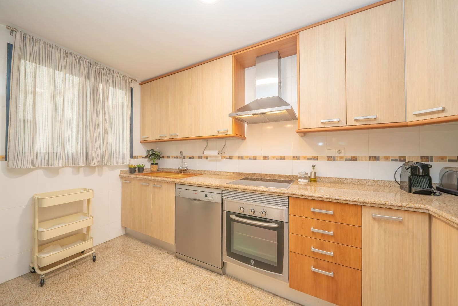 2 bedroom Apartment for sale in Valencia city with pool garage - € 400,000 (Ref: 9512052)