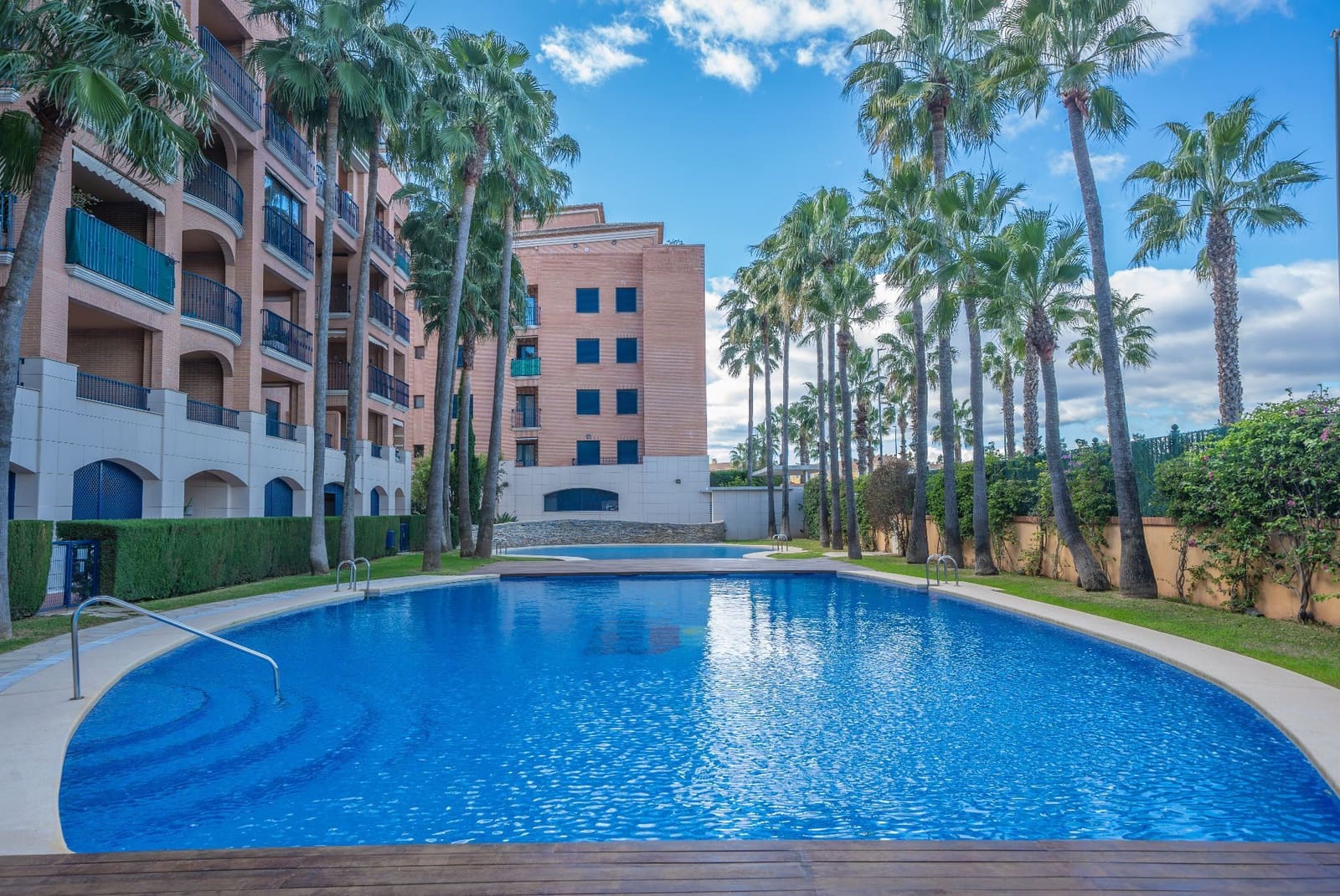 2 bedroom Apartment for sale in Valencia city with pool garage - € 400,000 (Ref: 9512052)