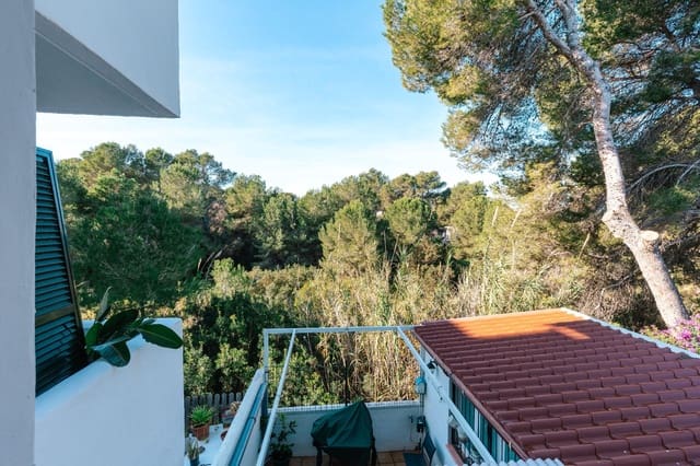 2 bedroom Flat for sale in San Jose / Sant Josep de Sa Talaia with pool - € 430,000 (Ref: 9518452)