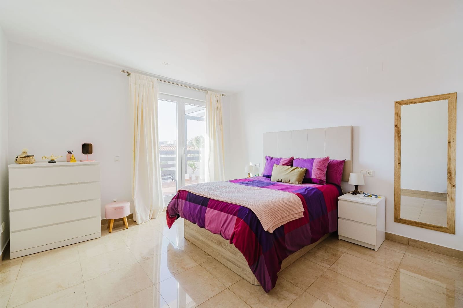 3 makuuhuone Asunto myytävänä paikassa Manilva mukana uima-altaan 
autotalli - 321 400 € (Ref: 9523933)