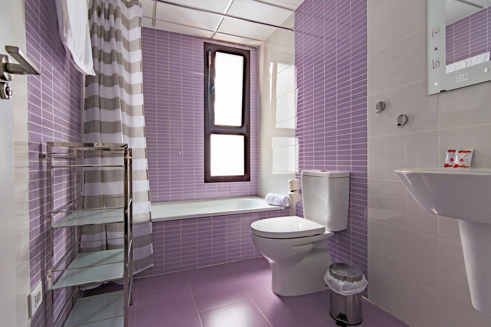 2 bedroom Apartment for sale in Salobrena with pool garage - € 248,000 (Ref: 9523935)