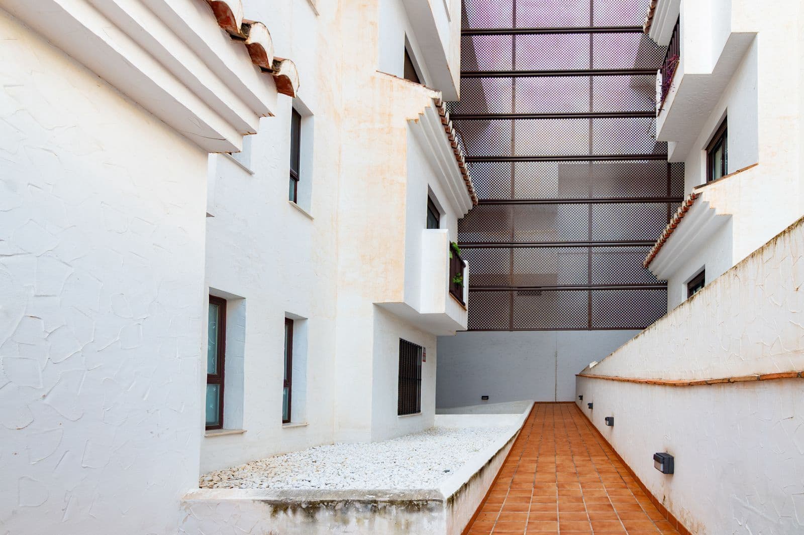 2 bedroom Apartment for sale in Salobrena with pool garage - € 248,000 (Ref: 9523935)