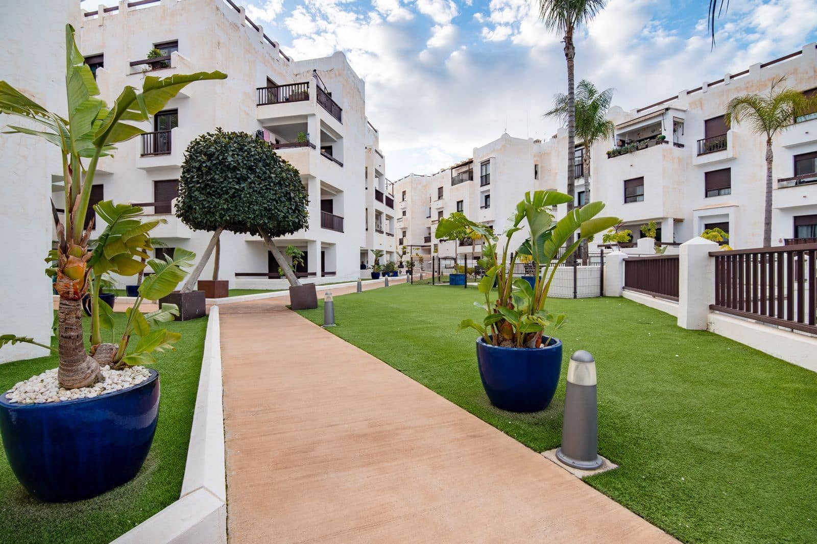 2 bedroom Apartment for sale in Salobrena with pool garage - € 248,000 (Ref: 9523935)