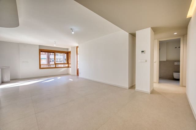 4 makuuhuone Huoneisto myytävänä paikassa Alicante kaupunki mukana 
autotalli - 575 000 € (Ref: 9523939)