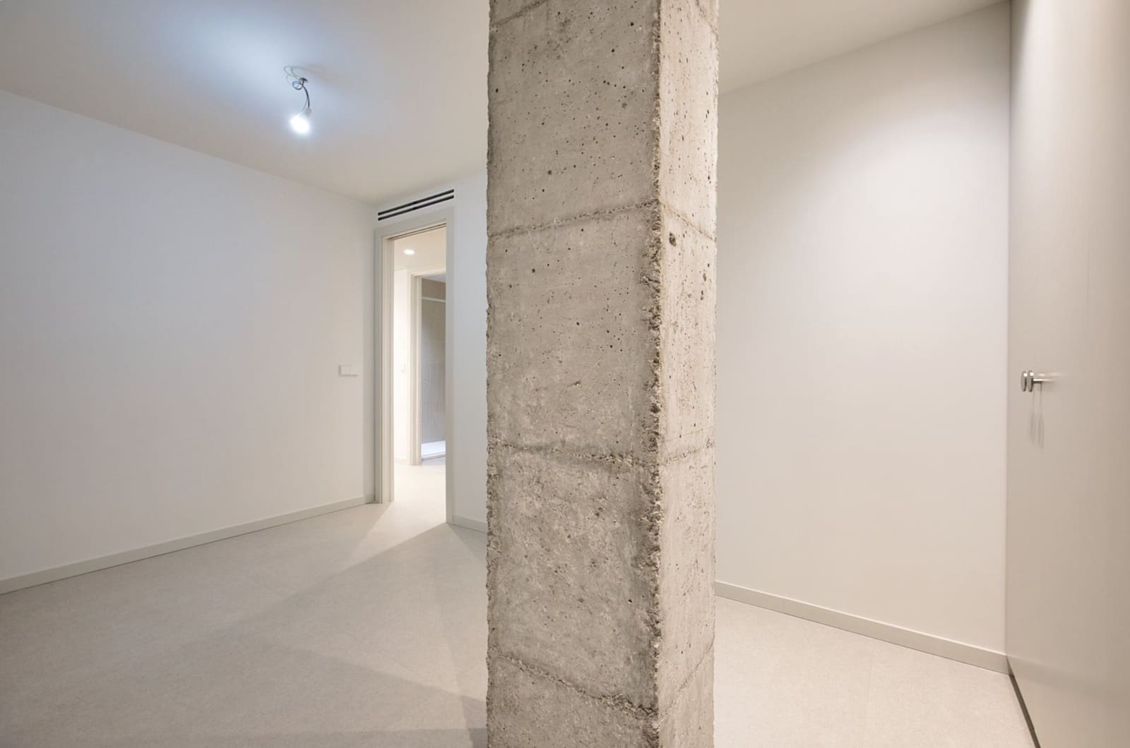 4 makuuhuone Huoneisto myytävänä paikassa Alicante kaupunki mukana 
autotalli - 575 000 € (Ref: 9523939)