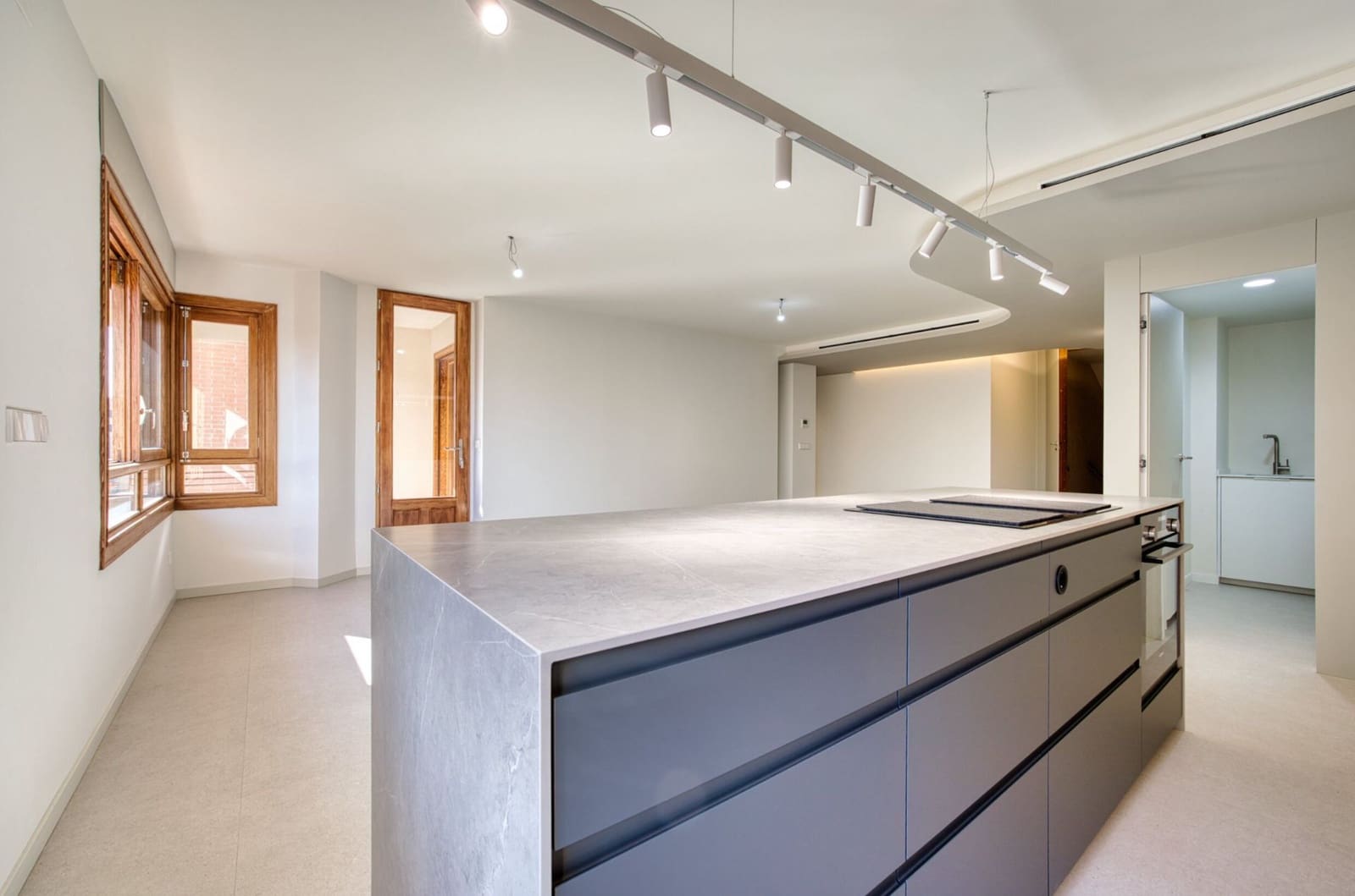 4 makuuhuone Huoneisto myytävänä paikassa Alicante kaupunki mukana 
autotalli - 575 000 € (Ref: 9523939)