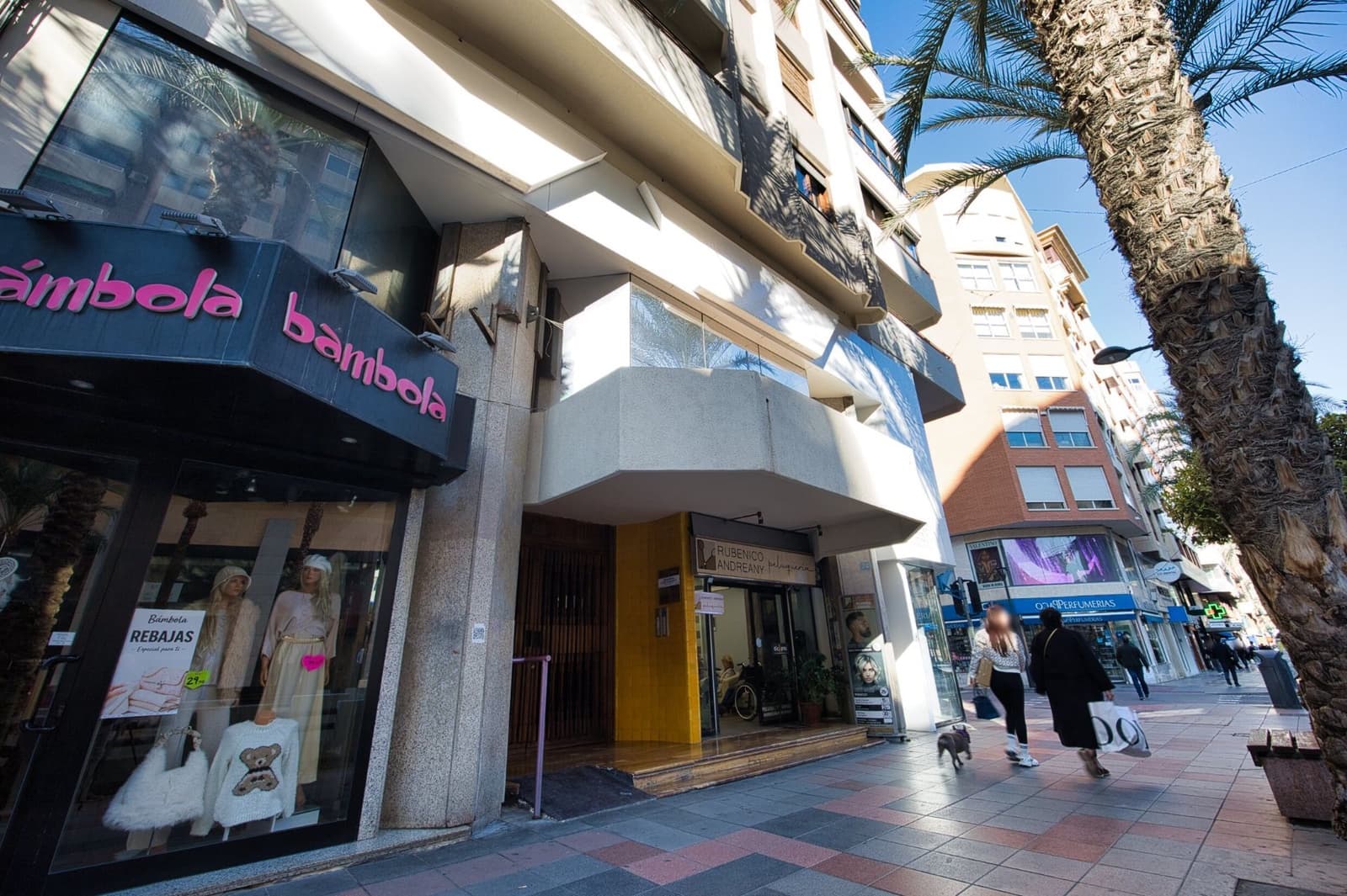 4 makuuhuone Huoneisto myytävänä paikassa Alicante kaupunki mukana 
autotalli - 575 000 € (Ref: 9523939)